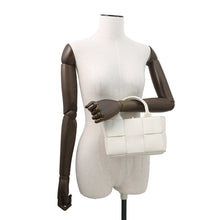 将图像加载到图库查看器中,Bottega Veneta Maxi INTRECCIATO Candy Alco Tote White729029 Leather