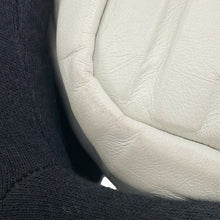 将图像加载到图库查看器中,FENDI baguette White8BR600 Leather