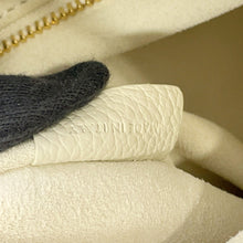 Load image into Gallery viewer, CELINE Cabas Anais Tote Bag White116853 Leather Size Medium