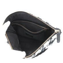 将图像加载到图库查看器中,CHANEL CC Logo Clutch Bag Black/White Tweed