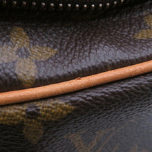 Load image into Gallery viewer, LOUIS VUITTON Croissant RedM51512 Monogram Size MM