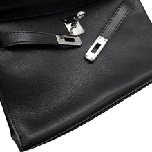 将图像加载到图库查看器中,HERMES PochetteKelly Black Evergrain