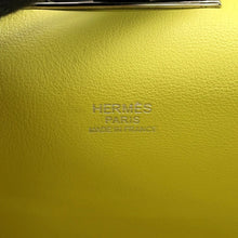 Load image into Gallery viewer, HERMES ToolBox Lime Swift Leather Size 26