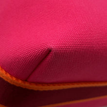 将图像加载到图库查看器中,HERMES Brid a Black Hibiscus Canvas Size PM