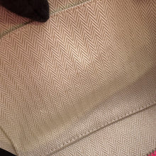 将图像加载到图库查看器中,HERMES Brid a Black Hibiscus Canvas Size PM