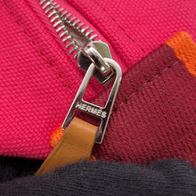 Load image into Gallery viewer, HERMES Brid a Black Hibiscus Canvas Size PM