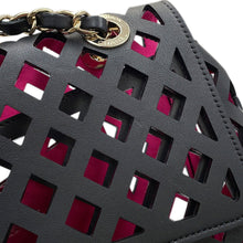 将图像加载到图库查看器中,CHANEL Punching Chain Shoulder Bag Black/PinkAS2376 Calf Leather Size 25