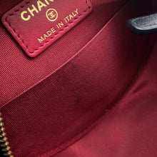 将图像加载到图库查看器中,CHANEL CHANEL19 Round ChainShoulder Bag BlackAP0945 Lambskin