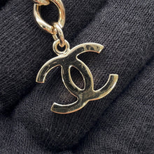 将图像加载到图库查看器中,CHANEL Logo Bracelet Gold/BlackAB8724 Gold Plated