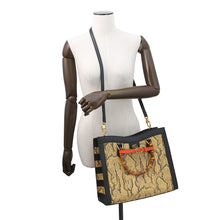 将图像加载到图库查看器中,GUCCI Diana Tote Bag Black/Beige678842 Leather Size Large