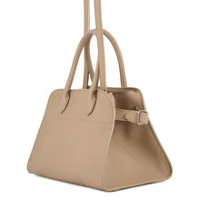 Load image into Gallery viewer, Soft Margaux Dark topeW1190 Leather Size 10