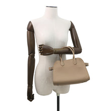 Load image into Gallery viewer, Soft Margaux Dark topeW1190 Leather Size 10