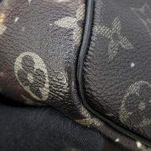 将图像加载到图库查看器中,LOUIS VUITTON Keepall Bandouliere Black/MulticolorM44166 Monogram / Galaxy Size 50