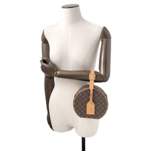 Load image into Gallery viewer, LOUIS VUITTON Petit Boite Chapeau BeigeM43514 Monogram