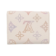 将图像加载到图库查看器中,LOUIS VUITTON Portefeuille Iris Dream BeigeM25640 Monogram Mahina