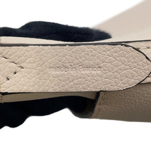 Load image into Gallery viewer, LOUIS VUITTON Lock Me Padlock & Walk QuartzM24638 Grained Calf Leather