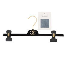 Load image into Gallery viewer, CHANEL DenimSkirt Size 36 BlueP79895 Denim