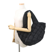 将图像加载到图库查看器中,Bottega Veneta Paper Maxi INTRECCIATOTote Bag Black670207 Nylon