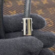 将图像加载到图库查看器中,LOUIS VUITTON Pouch・Explorer Noir/RedM62232 Monogram