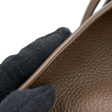 将图像加载到图库查看器中,The Row Soft Margaux 12 Dark Olive Leather