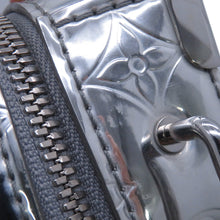 将图像加载到图库查看器中,LOUIS VUITTON Handle ・ Soft Trunk Silver/GrayM45885 Monogram・Mirror