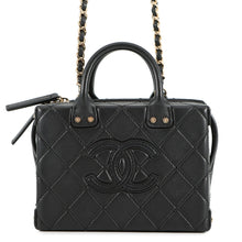 将图像加载到图库查看器中,CHANEL Matelasse Trunk Vanity Shoulder Bag BlackAS3344 Lambskin