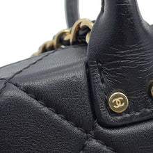 将图像加载到图库查看器中,CHANEL Matelasse Trunk Vanity Shoulder Bag BlackAS3344 Lambskin