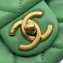 将图像加载到图库查看器中,CHANEL Mini Matelasse Single Shoulder Bag GreenA69900 Lambskin Size 20