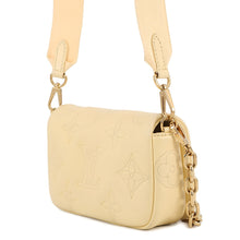 将图像加载到图库查看器中,LOUIS VUITTON Wallet on Strap YellowM81400 bubble glam