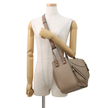 Load image into Gallery viewer, LOEWE hammock SandA538S35X51 Soft Grained Calf Leather Size Small