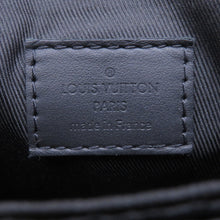 将图像加载到图库查看器中,LOUIS VUITTON SPadlock Vertical Wearable Wallet NoirM81524 Monogram・Taurillon