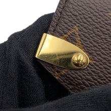 将图像加载到图库查看器中,LOUIS VUITTON Von Pouch Metis BrownM13572 Monogram