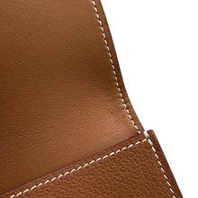 将图像加载到图库查看器中,HERMES Dogon Card Case Gold Evercolor
