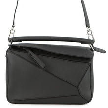 Load image into Gallery viewer, LOEWE Puzzle bag Black Leather Size Medium