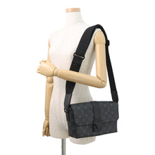 Load image into Gallery viewer, LOUIS VUITTON S Cape Messenger BlackM46794 Monogram Eclipse