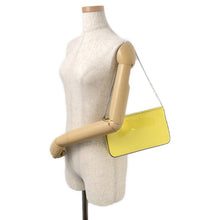 将图像加载到图库查看器中,Christian Louboutin Rubira ChainShoulder Bag Yellow3225249 Patent Leather