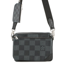 将图像加载到图库查看器中,LOUIS VUITTON Trio Messenger NoirN50017 Damier Graphite 3D