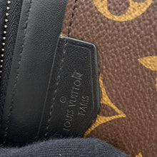 Load image into Gallery viewer, LOUIS VUITTON Zippy Dragonne NoirM69407 Monogram Macassar Canvas