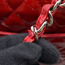 将图像加载到图库查看器中,CHANEL Matelasse W Flap W Chain Shoulder RedA01112 Enamel Size 25