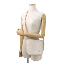 将图像加载到图库查看器中,LOUIS VUITTON All In BB Dream CreamM25673 Monogram Empreinte Leather