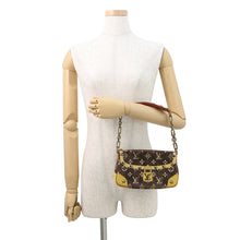 将图像加载到图库查看器中,LOUIS VUITTON Pochette Accessoires Brown/YellowM92710 Monogram Trompe l'oeil Cotton Pile