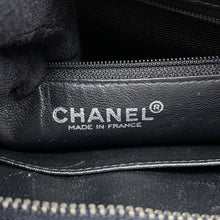 将图像加载到图库查看器中,CHANEL Medallion Tote BlackA01804 Caviar Leather
