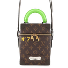 将图像加载到图库查看器中,LOUIS VUITTON Vertical Box Trunk GreenM59664 Monogram