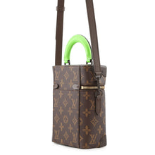 将图像加载到图库查看器中,LOUIS VUITTON Vertical Box Trunk GreenM59664 Monogram
