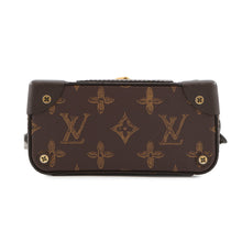 将图像加载到图库查看器中,LOUIS VUITTON Vertical Box Trunk GreenM59664 Monogram