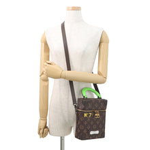 将图像加载到图库查看器中,LOUIS VUITTON Vertical Box Trunk GreenM59664 Monogram