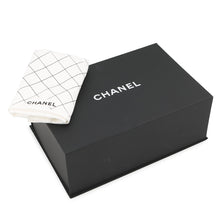 将图像加载到图库查看器中,CHANEL Matelasse W flap WChainShoulder Bag BlackA01112 Caviar Leather Size 25