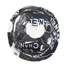 Load image into Gallery viewer, CHANEL Camellia bucket hat Size M Black/White Cotton 100%