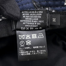 将图像加载到图库查看器中,CHANEL Camellia bucket hat Size M Black/White Cotton 100%