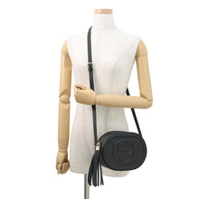 将图像加载到图库查看器中,GUCCI Soho Interlocking G Shoulder Bag Black/Beige747779 Leather
